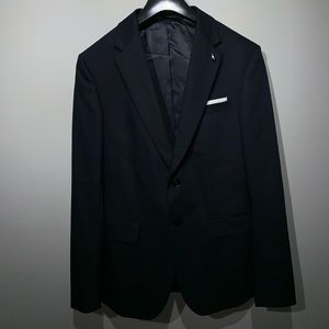 Zara’s Black Blazer